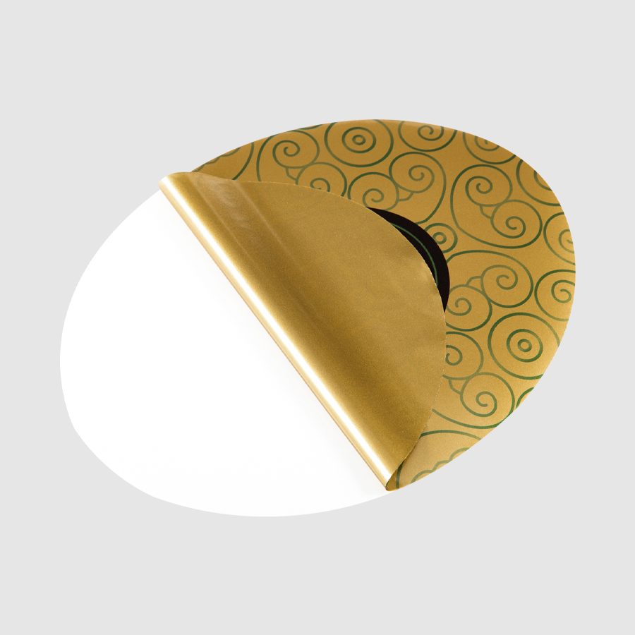 Detail eines ovalen Aufklebers auf Goldfolie, individuell und vollfarbig bedruckbar