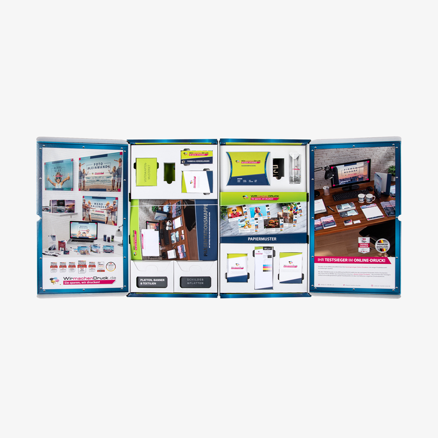 Geöffneter Musterkoffer mit vielen verschiedenen Produkten und Ansichtsexemplaren