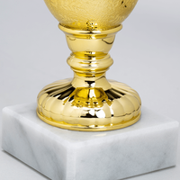 Pokal KANTHAROS gold auf Sockel, Gravur