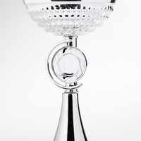 Pokal SCHALE silber auf Sockel
