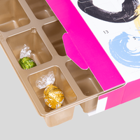 Adventskalender, farbig bedruckt, offen, details