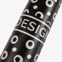 Aluminiumflasche mit Bambusdeckel und Trageschlaufe graviert