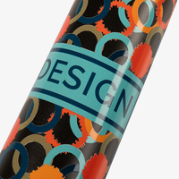 Aluminiumflasche mit Bambusdeckel und Trageschlaufe bedruckt