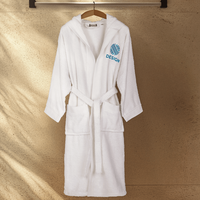 Bademantel mit Kapuze