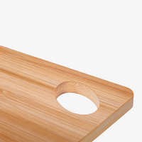 Holzbrettchen, graviert, liegend, details