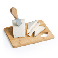 Bambus-Holzbrettchen mit Griffloch Anwendung mit Käse