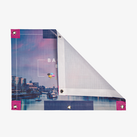 Banner, farbig bedruckt, geknickt mit Ösen und Saum