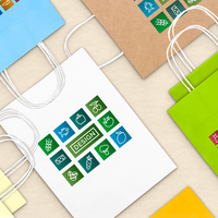 Beidseitig farbig bedruckte Papiertragetasche in S mit Papierkordeln