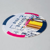 Bierdeckel farbig bedruckt mit Text, Ellipse