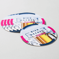 Bierdeckel farbig bedruckt, Kreis Form mit Loch, liegend