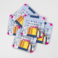 Bierdeckel farbig bedruckt, Quadrat Form mit Loch, liegend