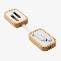 Bluetooth 5.0 In-Ear-Kopfhörer mit Ladebox aus Bambus und Freisprechfunktion offen seitlich