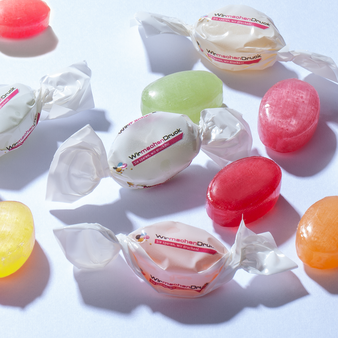 Bonbons,farbig bedruckt, liegend