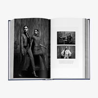 Buch Hardcover mit rundem Rücken 13,5 x 21,5 cm einfarbig Innenseiten