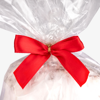 Confiserie-Stollen (alkoholhaltig), Verschluss verziert mit roter Schleife