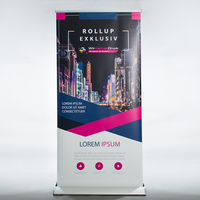 Bannerdisplay, farbig bedruckt, aufgestellt