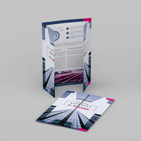 Faltblatt gefalzt auf 15,0 cm x 26,5 cm vertikaler 2-bruch Fensterfalz 6-seitig farbig bedruckt Titelseite stehend und liegend