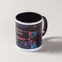 schwarze Fototasse, Innenseite und Henkel schwarz, außen Druck in Fotoqualität