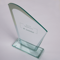 Trophäe, mit gravur, stehend