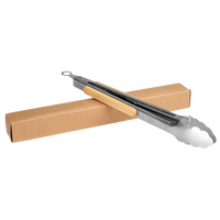 unbedruckte Grillzange auf Papierverpackung