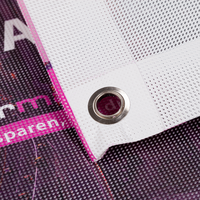 Mesh Plane, farbig bedruckt, geknickt mit Öse und Saum