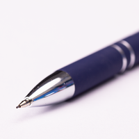  Druckbleistift, liegend, lila