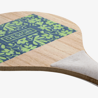 Detailaufnahme bedruckter Schläger