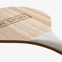 Detailaufnahme von graviertem Schläger