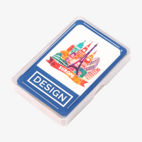 Kartenspiel, farbig bedruckt, gestapelt