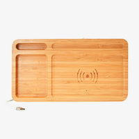 Induktive Ladestation aus Bambus, Holz