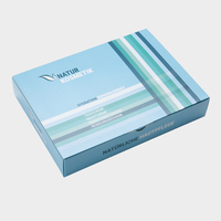 Verpackung, farbig bedruckt, liegend, geschlossen