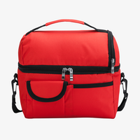 Kühltasche mit isothermen Innenfächern und Außentasche rot