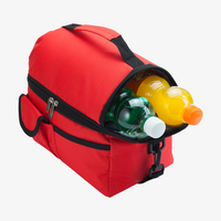 Kühltasche mit isothermen Innenfächern und Außentasche mit flaschen gefüllt rot