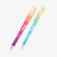 Lanyards aus Recyclingmaterial mit einem Haken