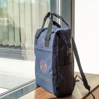 Laptop-Rucksack aus RPET mit seitlichem Schnallenverschluss