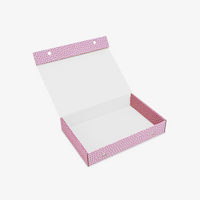 Box, farbig bedruckt, offen