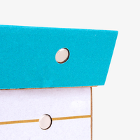 Box, farbig bedruckt, geschlossen