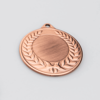 Medaille BRONZE mit Gravur, liegend, Lorbeerkranz Motiv