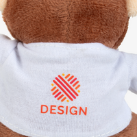 Nahaufnahme Affe mit weßem T-Shirt bedruckt von hinten