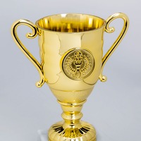 Pokal KANTHAROS gold, Detailaufnahme vom Pokaloberen