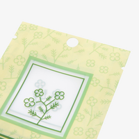 Recycelbarer Folien-Standbodenbeutel 8 x 13 x 5 cm mit individuellem Boden (Abb. mit Rundloch)