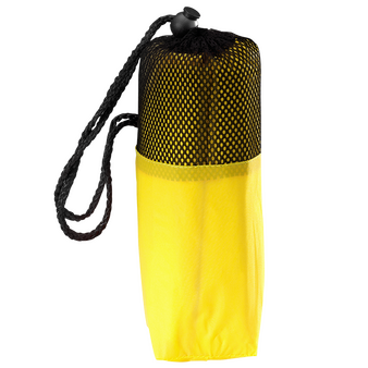 Regenponcho aus PEVA im Trageetui, Detail Hülle