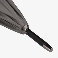 Nahaufnahme geschlossener Schirm Spitze