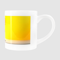 Tasse mit Hundefoto seitlich