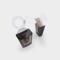 Snackholder, farbig bedruckt, geoeffnet und geschlossene packung