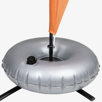 Gefüllter Wassersack auf dem Kreuzfuß