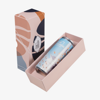 Stülpdeckelschachtel für Getränkedosen mit Dose innen, Deckel geöffnet