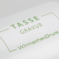 Tasse außen WEISS, innen gruen mit einseitiger Lasergravur