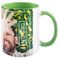 Tasse mit Familienfoto seitlich schräg