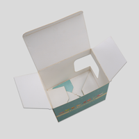 Tassenverpackung, farbig bedruckt, offen